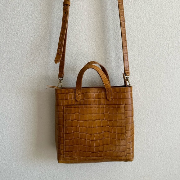 Madewell Zip-Top Small Transport Crossbody in Croc Embossed Leather - Picture 3 of 16